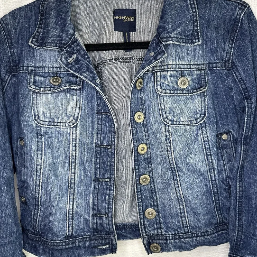 Highway Jeans Youth L Cropped Denim Jacket Blue Distressed Rocker Style - Picture 2 of 13